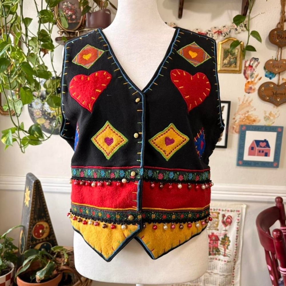 Vintage 90s Heart Sweater Vest‎ Buttonhole Stitch Pearls Embroidery Beading